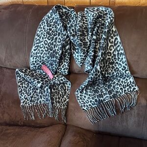 Merona Leopard Print Scarf in Black and White